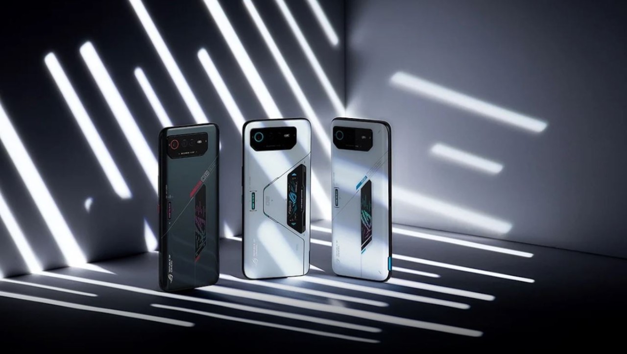 Oyuncu telefonu Asus ROG Phone 6 ve 6 Pro tanıtıldı