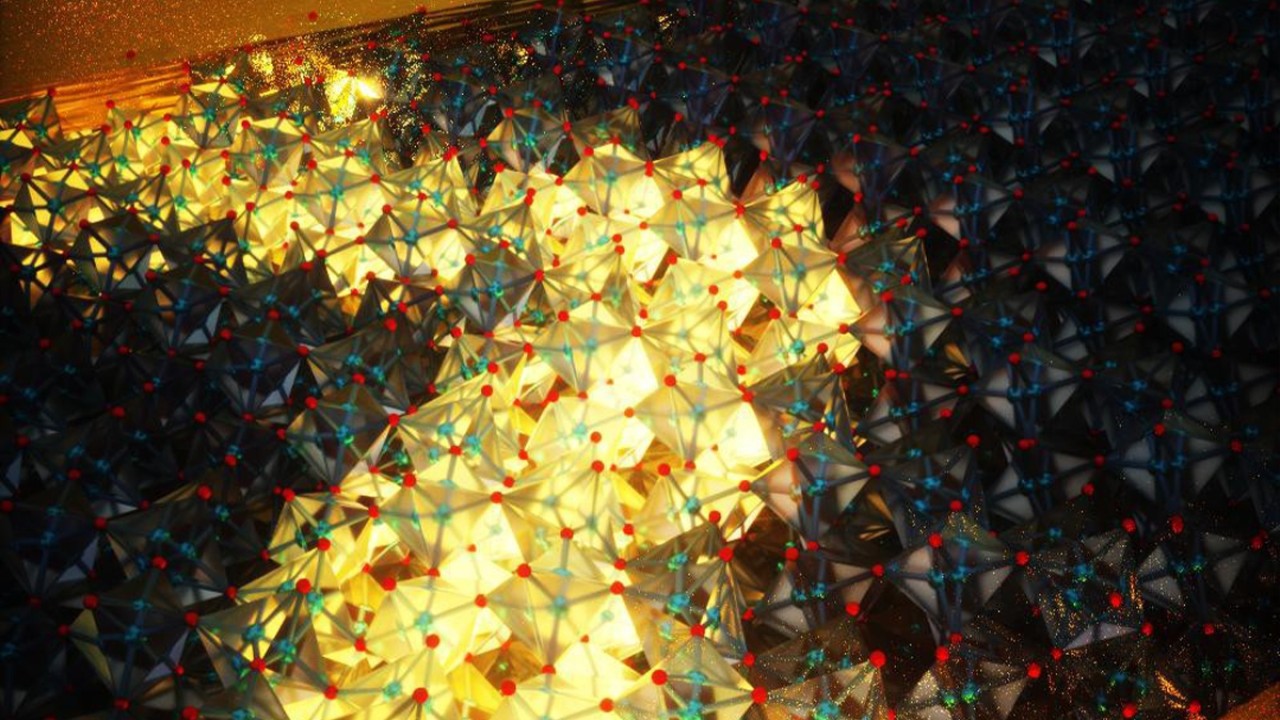 'Öğrenebilen' ve geçmişini hatırlayan ilk madde keşfedildi