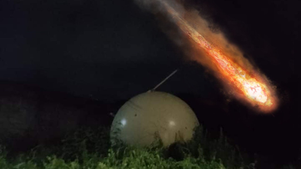 Meksika'ya düşen gizemli küre paniğe sebep açtı!