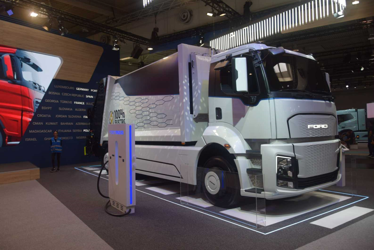 Ford Otosan'ın tamamen elektrikli kamyonu tanıtıldı!