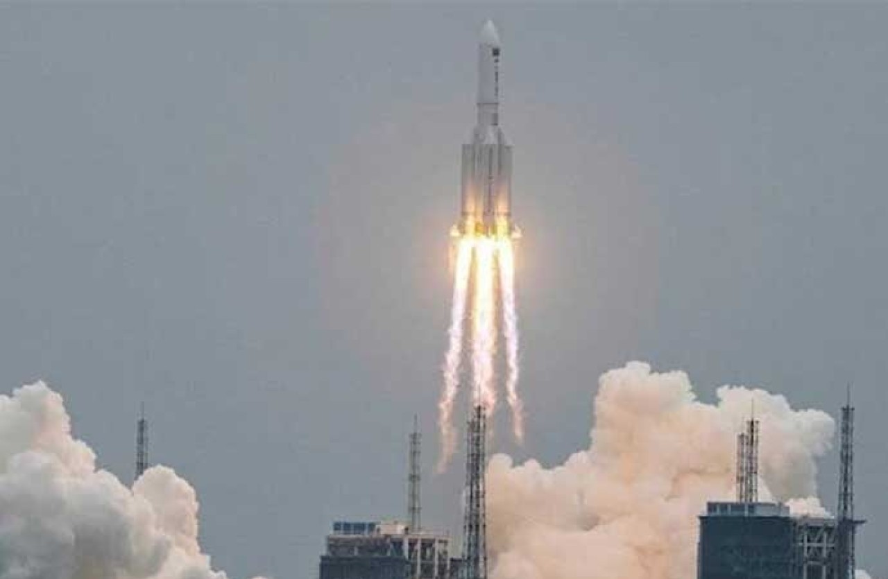 Çin'in roketi Dünya'ya düştü! İşte konumu...