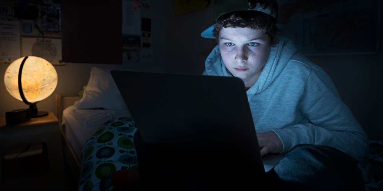 Geç uyumak gerçekten zararlı mı? Gençlerde ne gibi sorunlara yol açıyor?