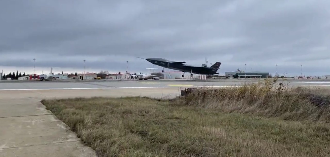 Bayraktar Kızılelma ilk kez havalandı! - VİDEO