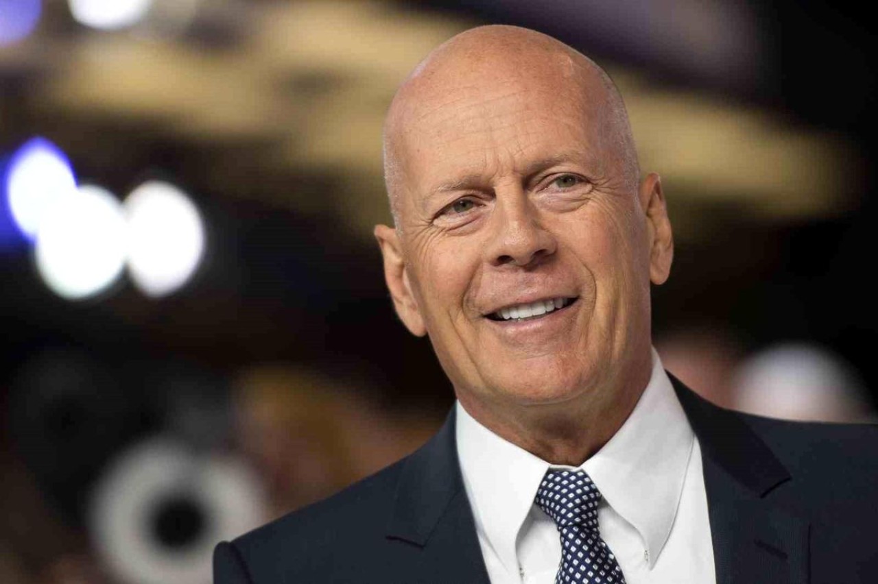 Bruce Willis'ten üzücü haber: Tedavisi olmayan bir hastalığa yakalandı