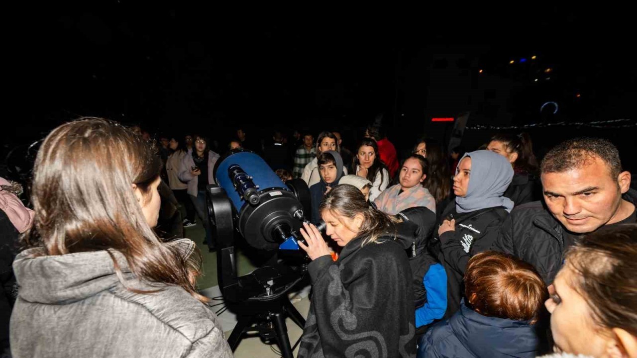 Silifkeliler,  ’Gece Gözlem Etkinliği’nde gezegenleri izledi