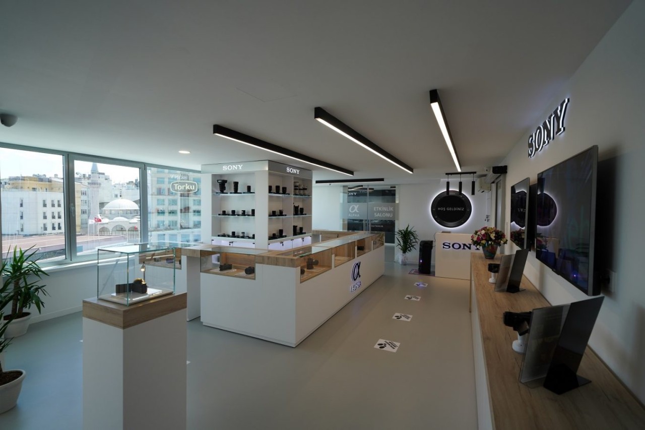 Sony,  fotoğraf makinesi severler için İstanbul’da deneyim merkezi açtı