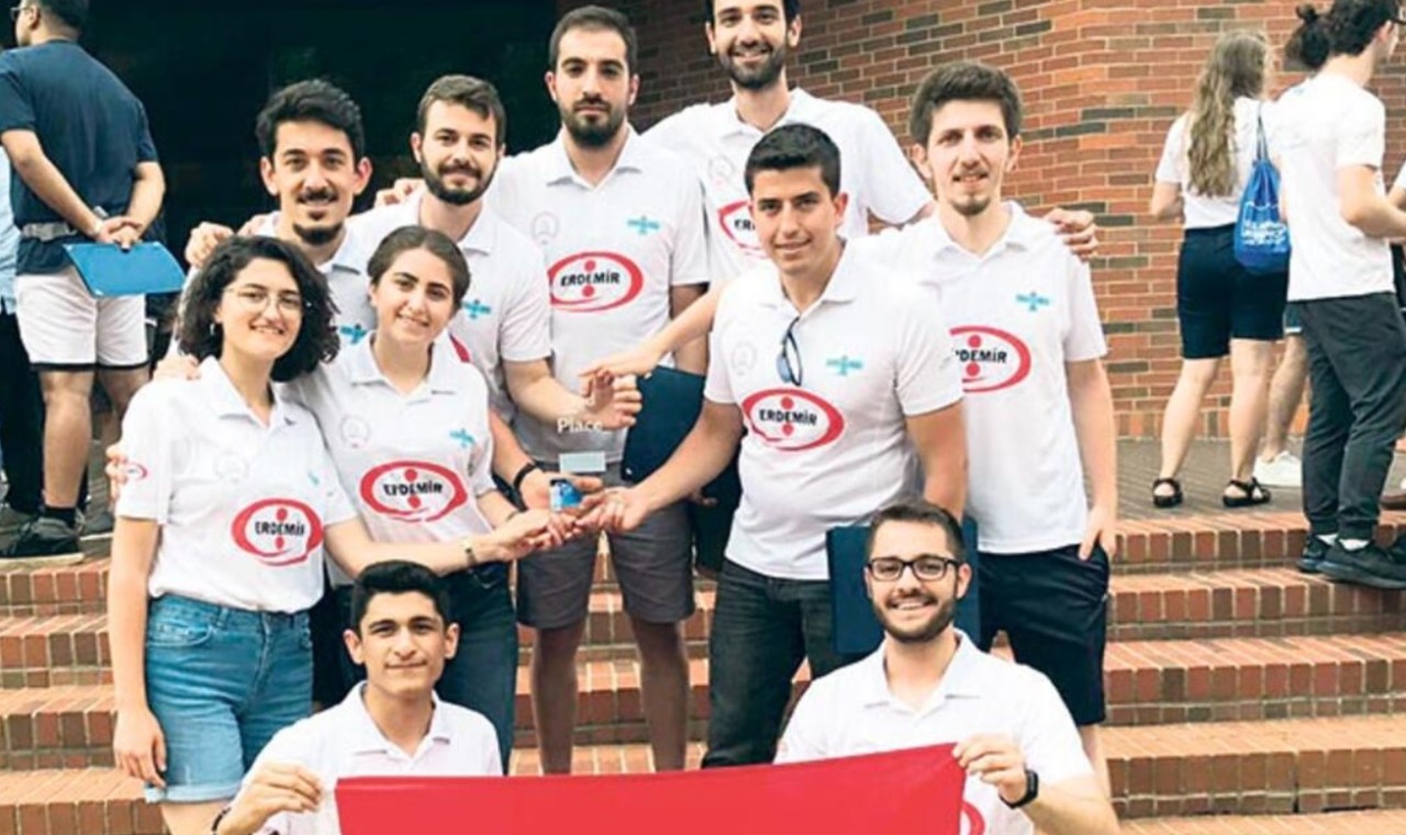 Türkiye’nin ilk cep uydusunun uzay yolculuğu ertelendi mi?