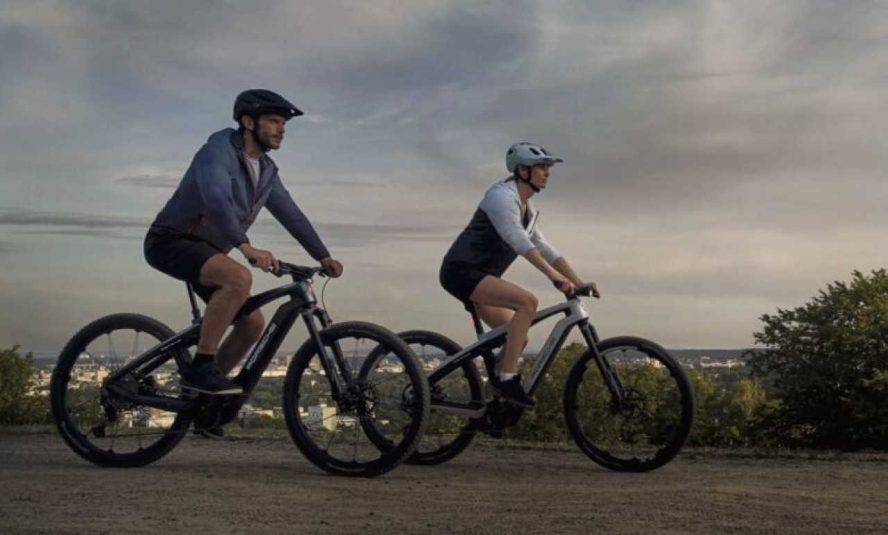 Porsche’den iki yeni elektrikli bisiklet!