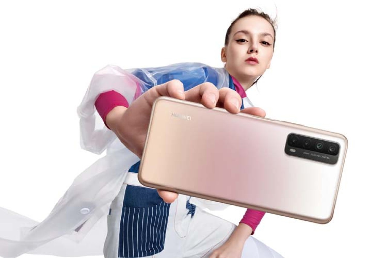 Huawei P Smart 2021 alana FreeBuds 3i hediye!