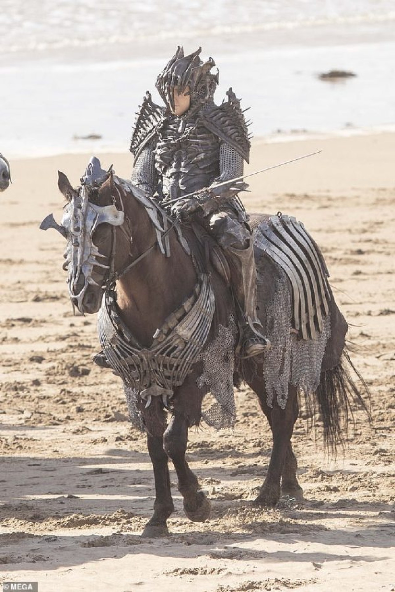 The Witcher'ın 2. sezonundan görüntüler geldi! Wild Hunt esintileri...