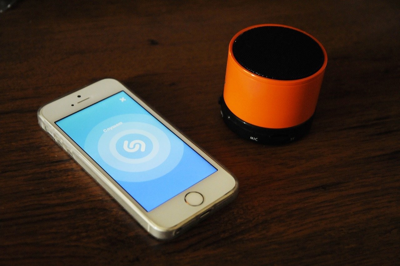 Duyduğunuz şarkıların ne olduğunu anında bulacağınız 6 uygulama!