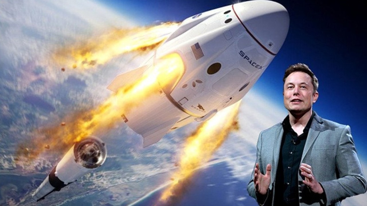 Elon Musk,  NASA'yı Ay'a götürecek!