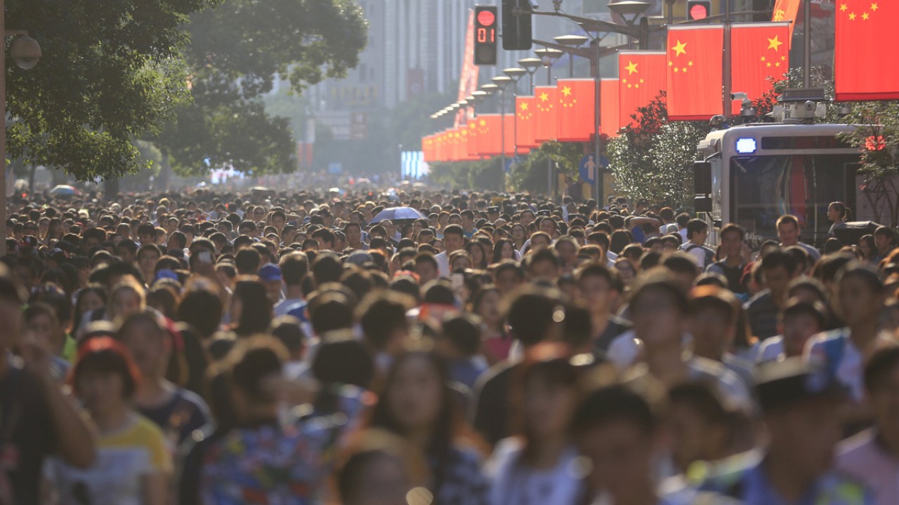 Çin'den tarihi karar! Halk artık 3 çocuk sahibi olabilecek