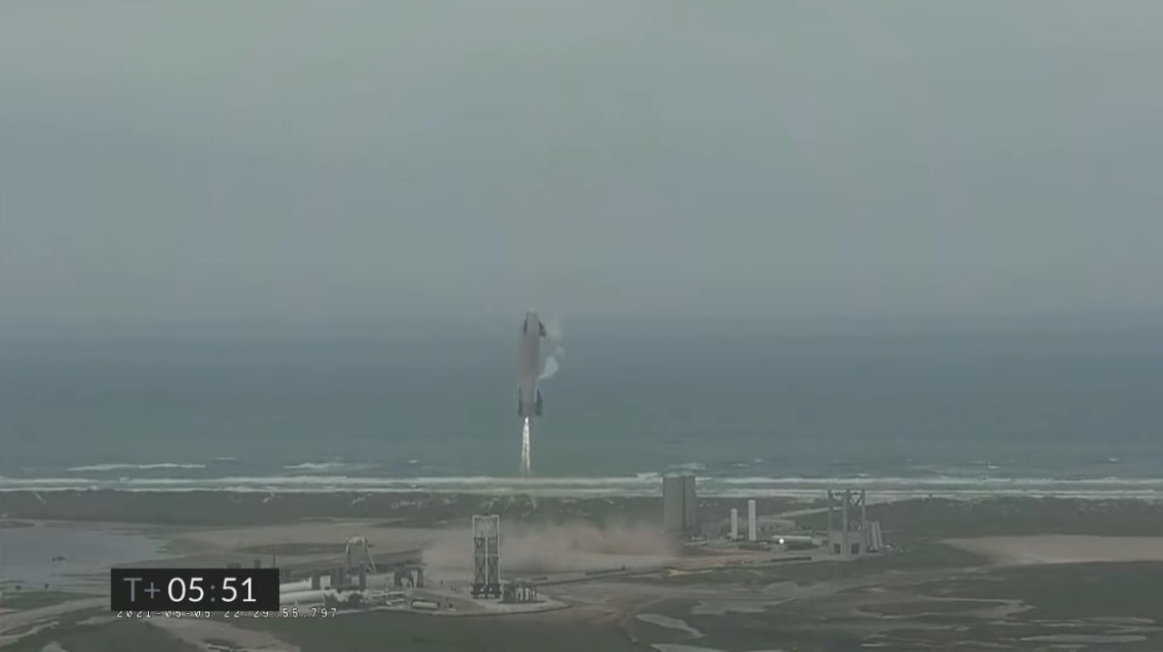 Starship prototipi SN15 başarılı oldu! Evet bu kez patlamadı...