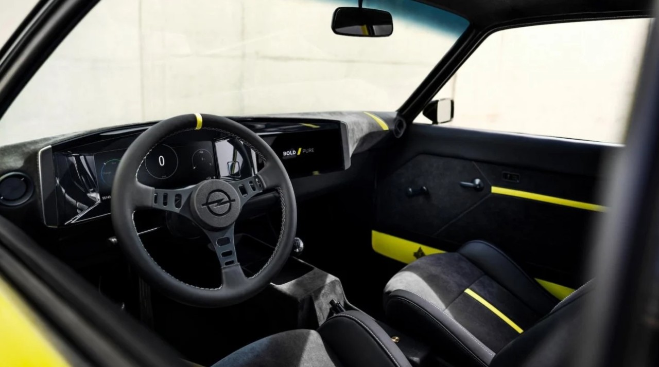 Opel Manta 50 yıl sonra yenilendi! İşte Manta GSe