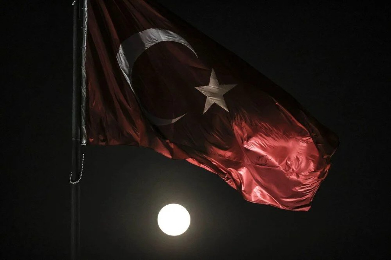 2021'in son Süper Ay'ı gerçekleşti! Ortaya bu güzel görüntüler çıktı