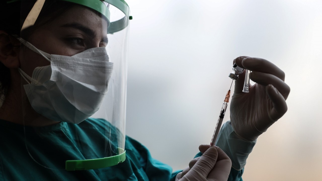 Dördüncü dalga mı başladı? Delta varyantı nedir? Tüm detaylar