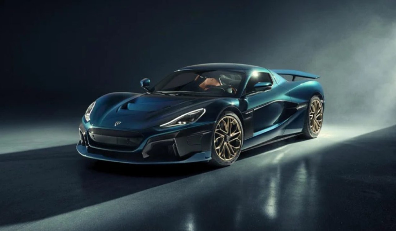 Tesla bak işine! 1914 beygirlik elektrikli Rimac Nevera tanıtıldı