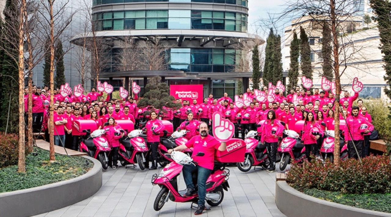 Patron topa tutuldu: Aşı olamadığını söyleyen Yemeksepeti Banabi çalışanlarına Twitter'da destek!