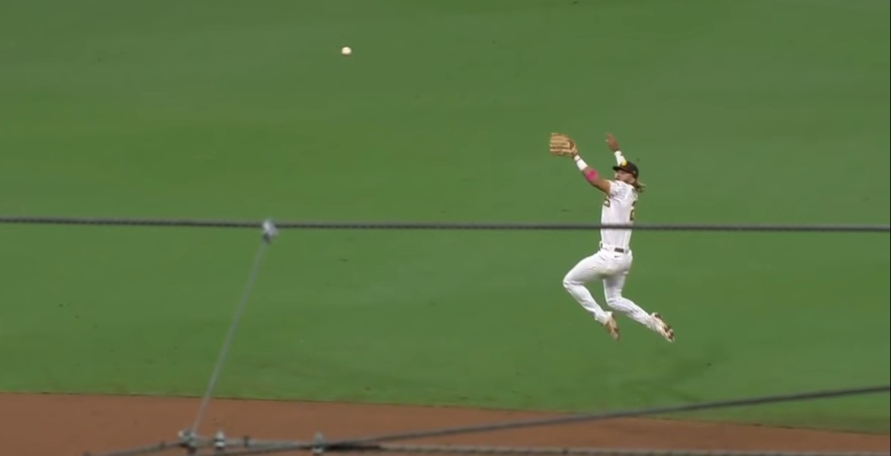 Oyunlardaki "çift zıplama" özelliği gerçek oldu! Canlı yayında...