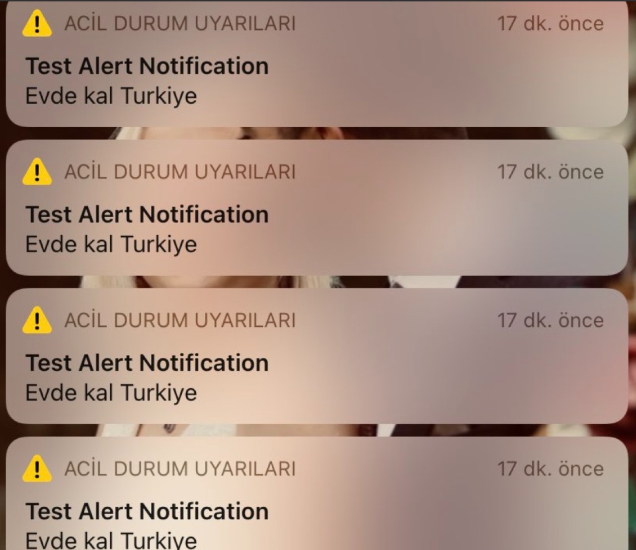 iPhone kullanıcılarını tedirgin eden uyarı mesajı: Evde Kal Türkiye