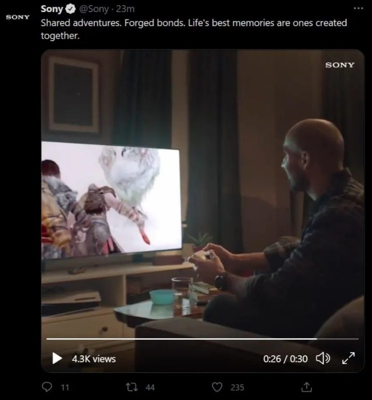 Sony'den büyük gaf! Reklamı hemen sildiler...