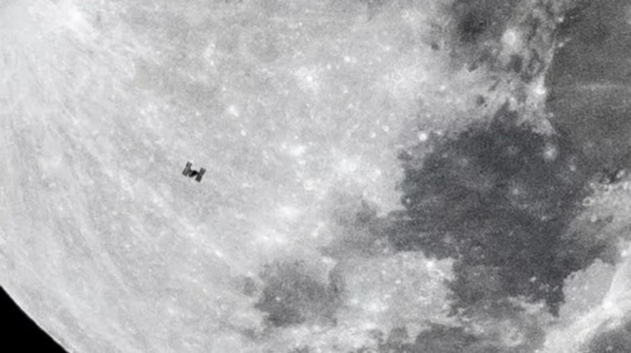 Ay'ın önünden geçen ISS,  iPhone 12 Pro ile kayıt altına alındı