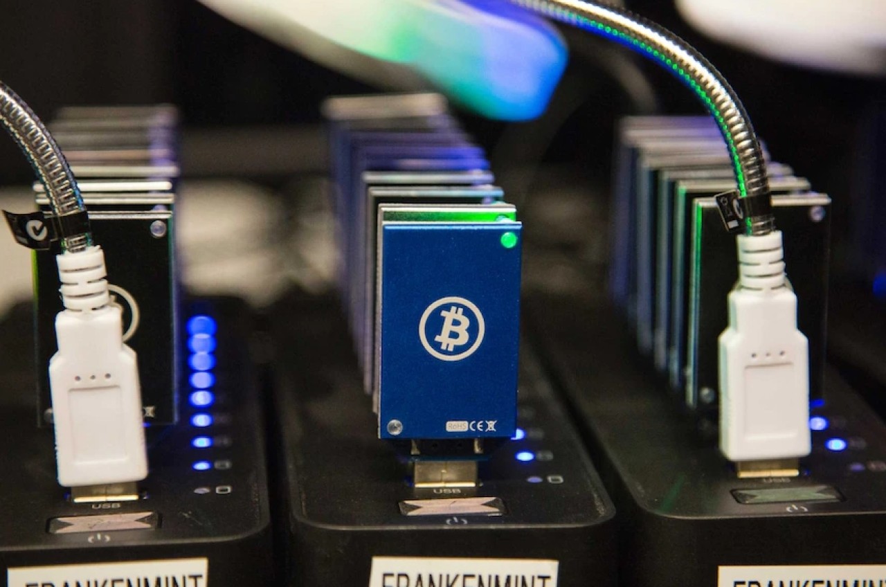 Polis merkezinde yasadışı Bitcoin madenciliği yapıldığı ortaya çıktı!