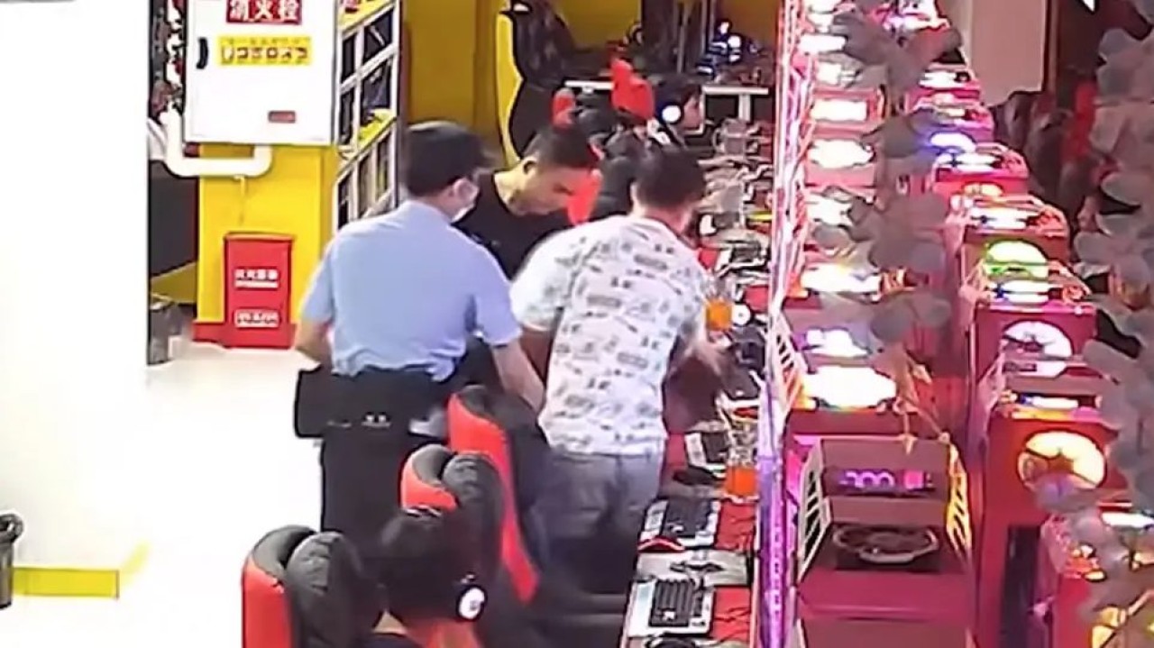 League of Legends oyuncusu turnuva sırasında tutuklandı!