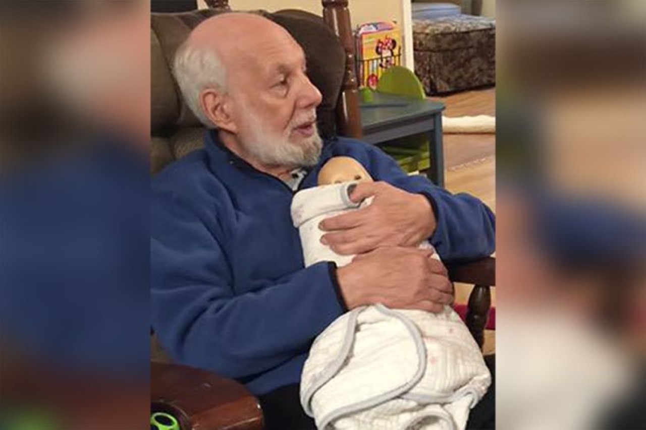 Bir profesör,  öğrencisi maske takmadığı için istifa etti