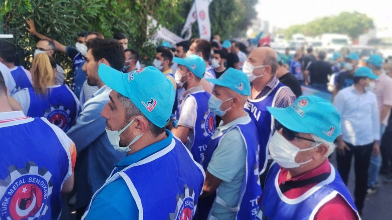 Xiaomi Türkiye fabrikasında zafer işçilerin! İşe geri alınacaklar