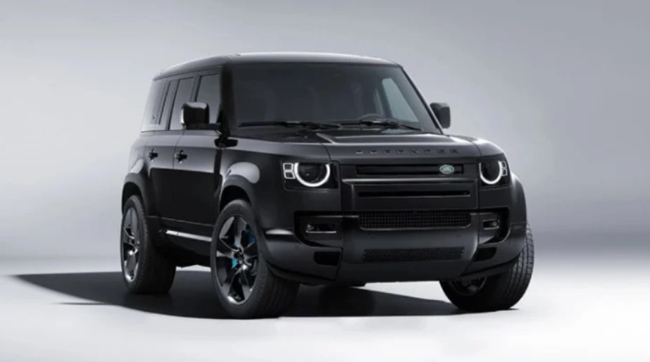 James Bond filmi için özel hazırlanan Land Rover V8 Bond Edition Defender tanıtıldı