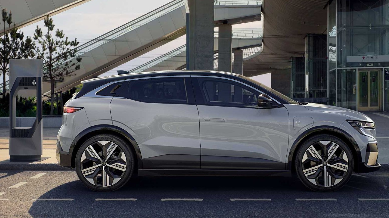 Yılların sedan Megane'ı oldu SUV! İşte Renault Megane E-Tech Electric