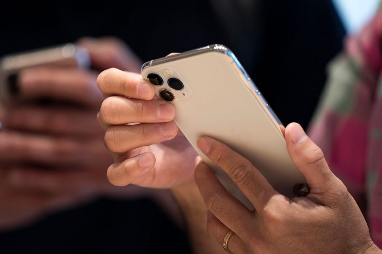 Eski iPhone'ların fiyatı düştü mü? İndirim beklerken zam geldi...