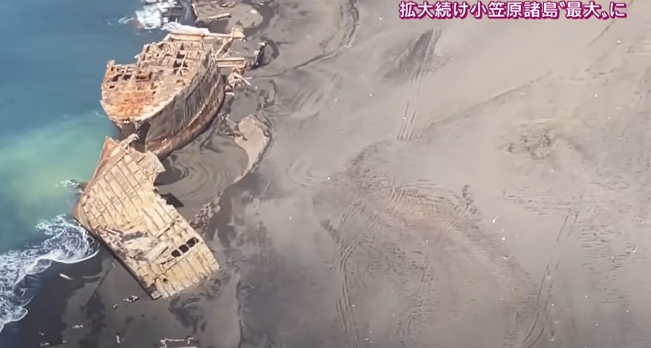 Japonya'da 2. Dünya Savaşı'ndan kalma gemiler kıyıya oturdu!