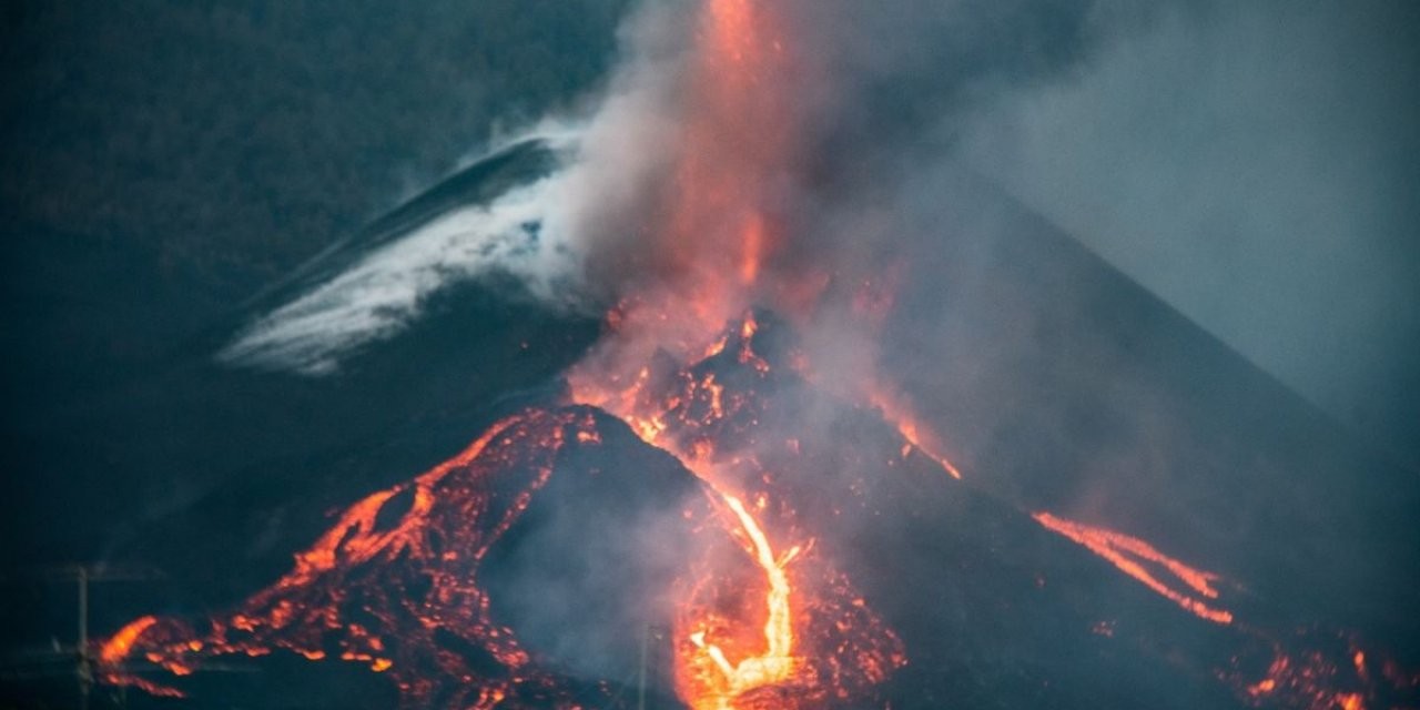 La Palma'daki yanardağı durdurmak için "Bombalayalım" önerisi