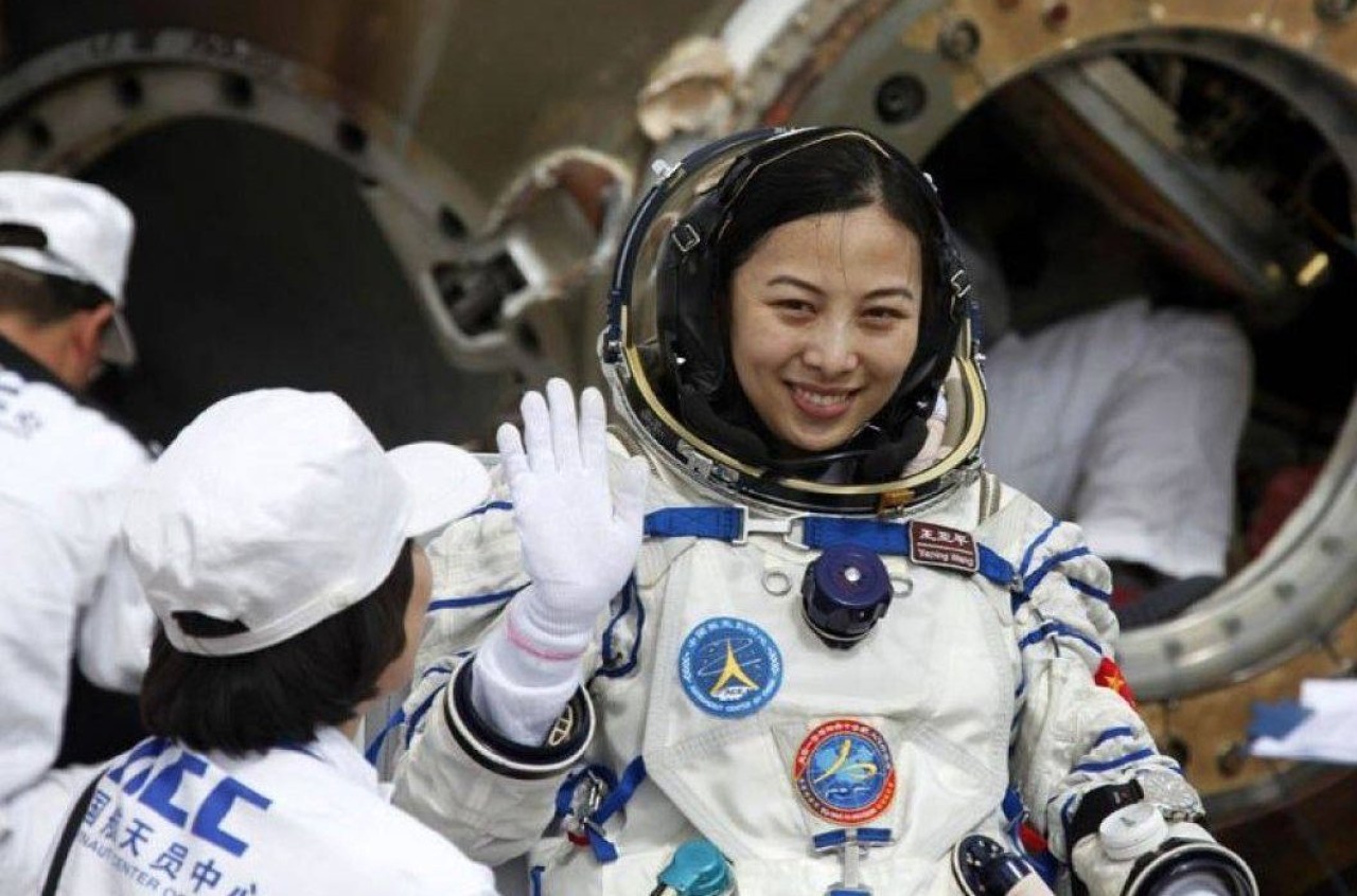 Çinli astronot Wang Yaping,  uzay yürüyüşü yapan ilk kadın oldu!
