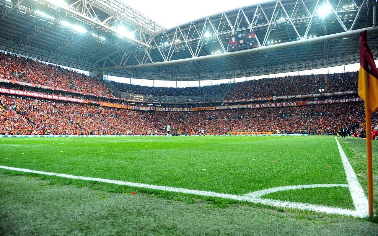 TFF açıkladı: 3. doz aşısını olmayanlar statlara alınmayacak!