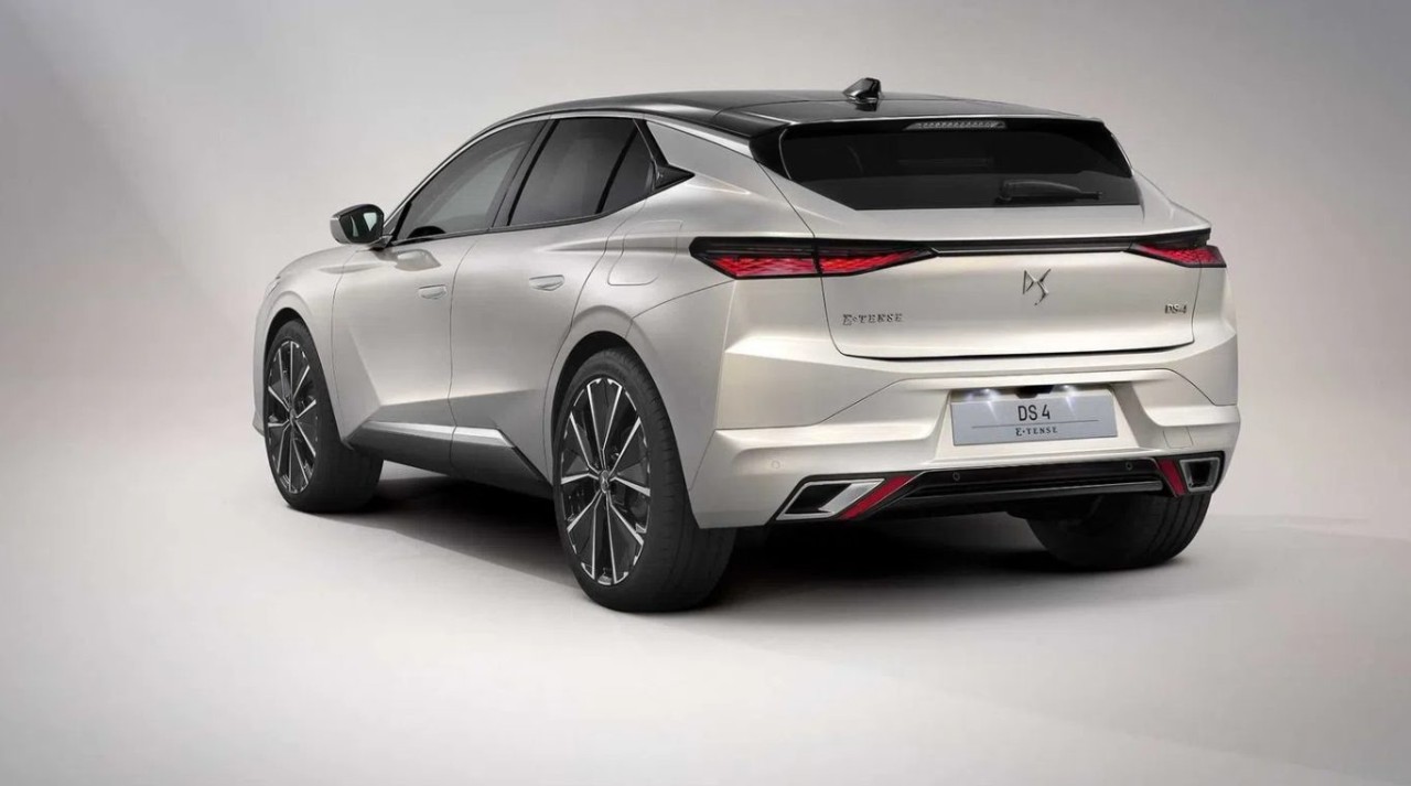 '2022'nin En Güzel Otomobili' DS 4,  yakında Türkiye'ye geliyor!