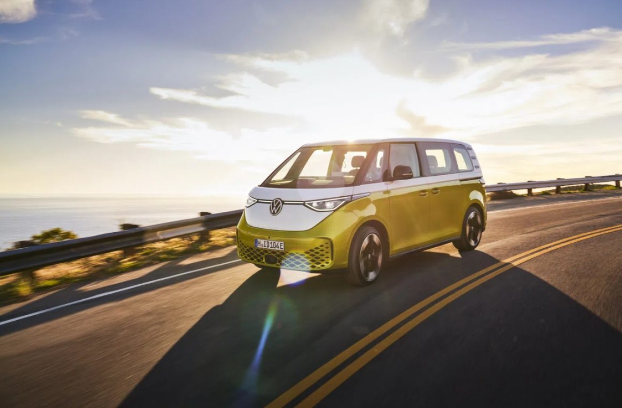 Hippi minibüsü elektrikli olarak geri döndü: Volkswagen ID. Buzz