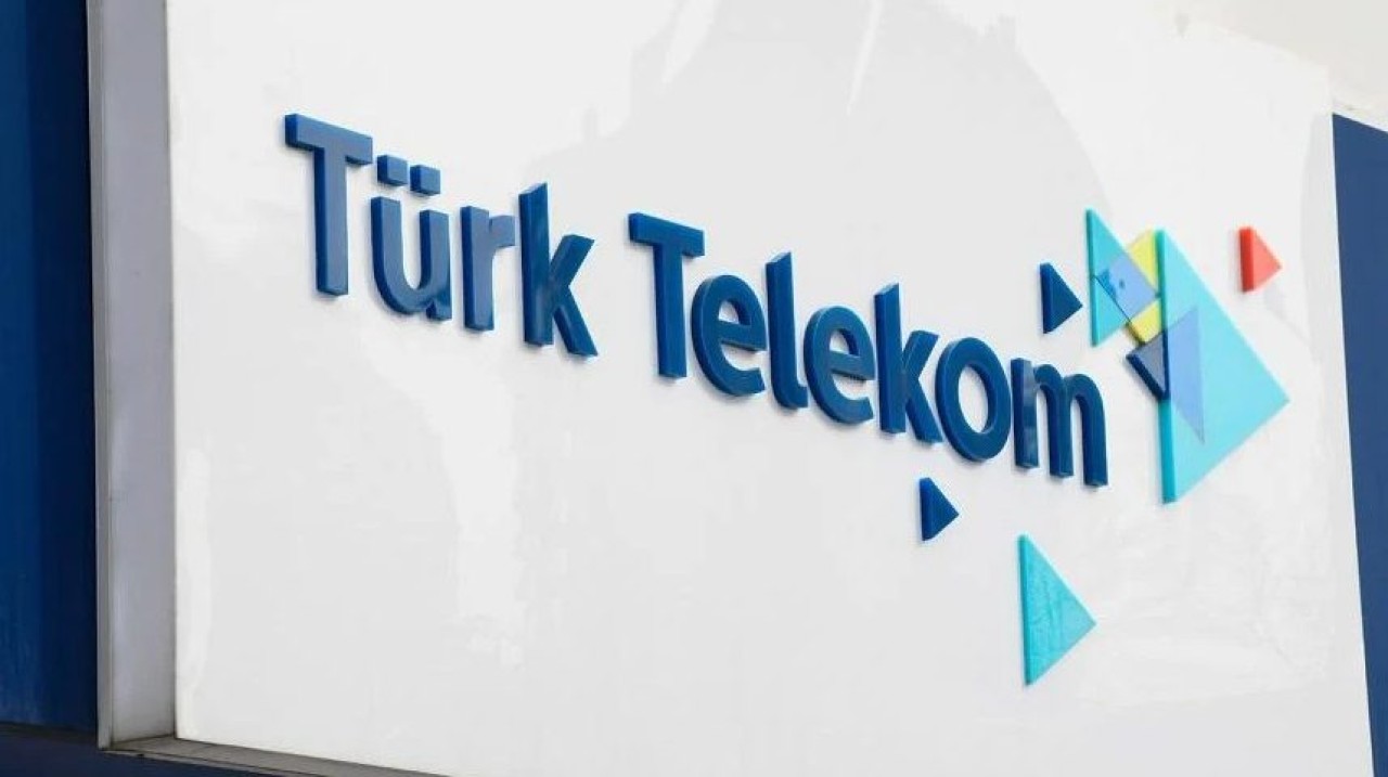 Türkiye Varlık Fonu,  Türk Telekom'un yüzde 55'ini satın aldı