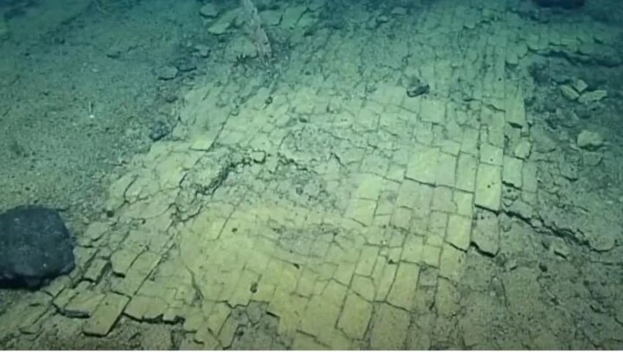 Kayıp şehir Atlantis'e giden yol sandılar! Gerçek ortaya çıktı...