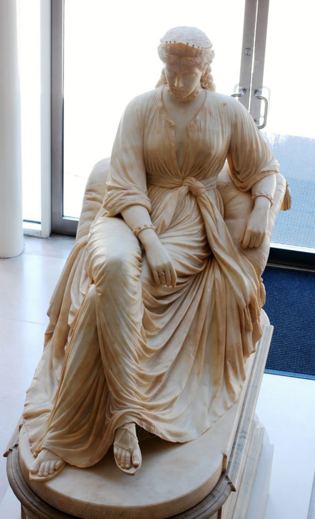 Müzelik eserleri parçaladı! 5 milyon dolar değerinde zarar