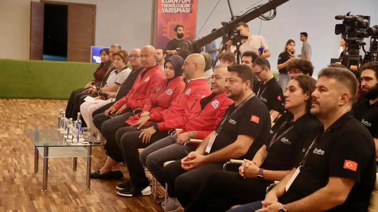 'TEKNOFEST Kuantum Teknolojileri Yarışması' finali Kocaeli'de başladı!