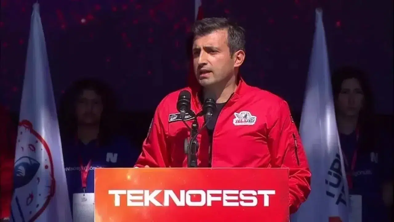 Bayraktar'dan TEKNOFEST İstanbul'da Açıklamalar