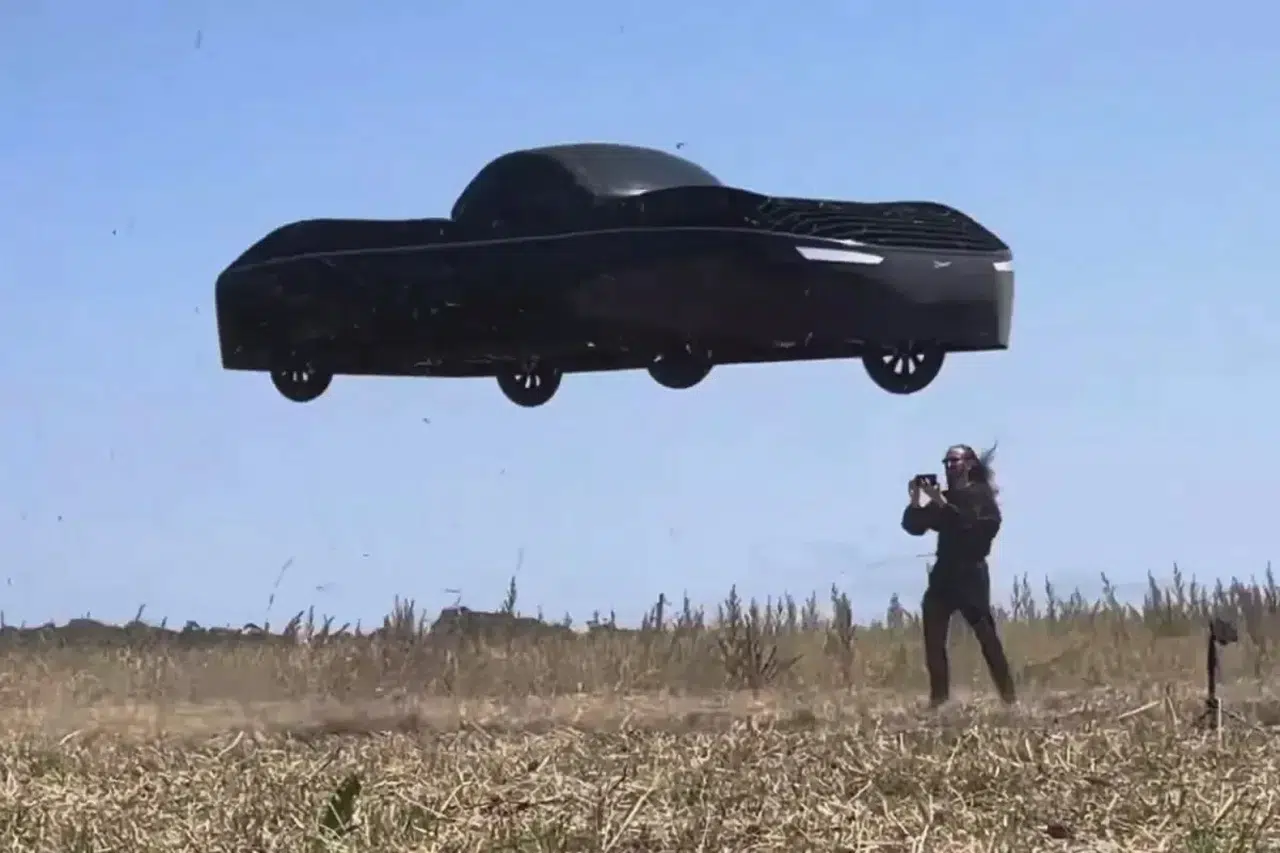 Uçan Arabanın Deneme Seferleri Başladı! İşte Satışa Çıkacağı Fiyat