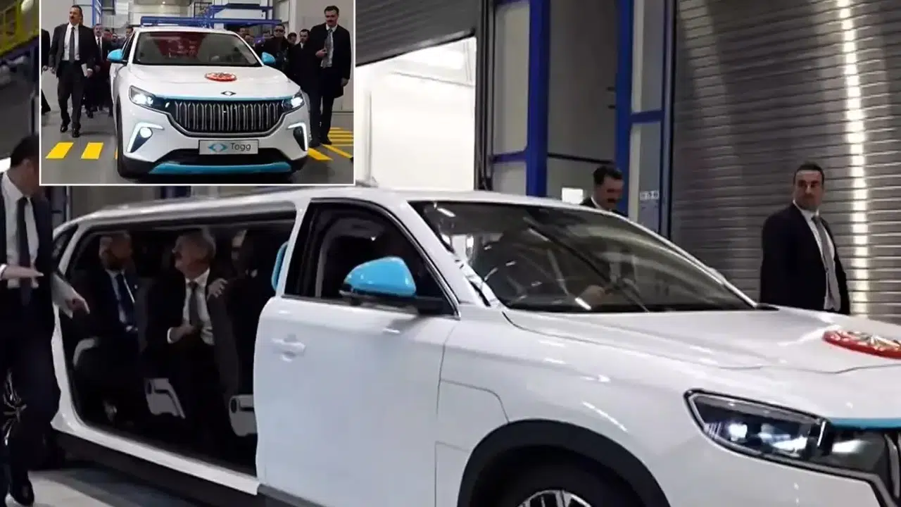 Cumhurbaşkanı Erdoğan, Togg'un Özel Versiyonu ile İlk Kez Görücüye Çıktı