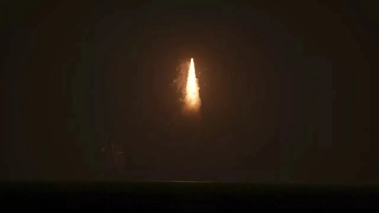 Çin, Üç Yeni Test Uydusunu Uzaya Gönderdi