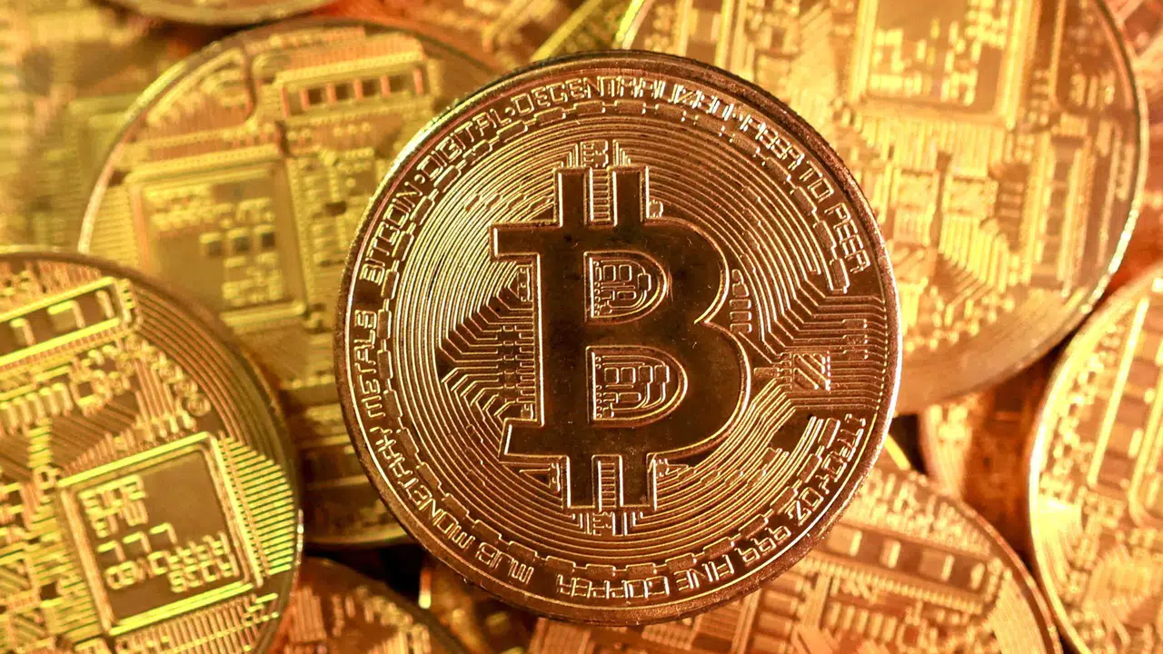 Bitcoin Yükselişini Sürdürüyor: 72 Bin Dolar Seviyesi Aşıldı mı?
