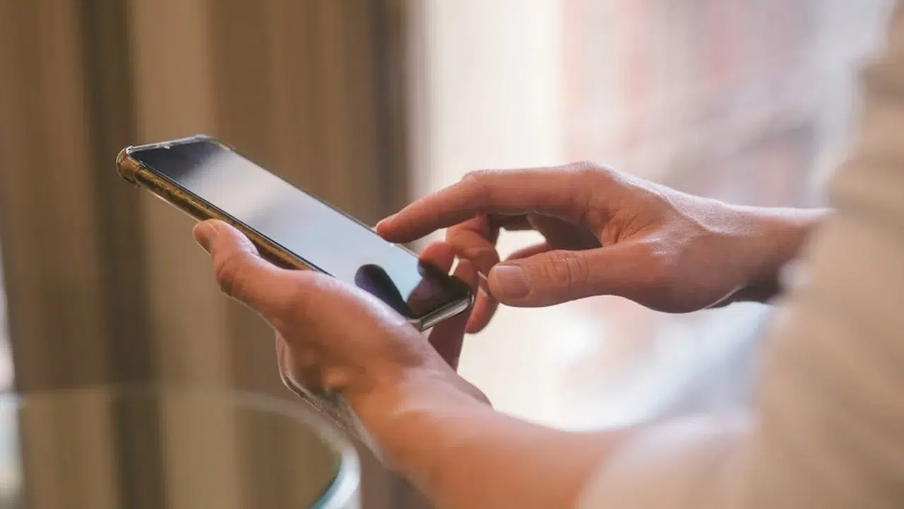 Telefonunuzda bu uygulamalar varsa hemen kaldırın! Fabrika ayarlarına dönmek bile çözüm olmayabilir!